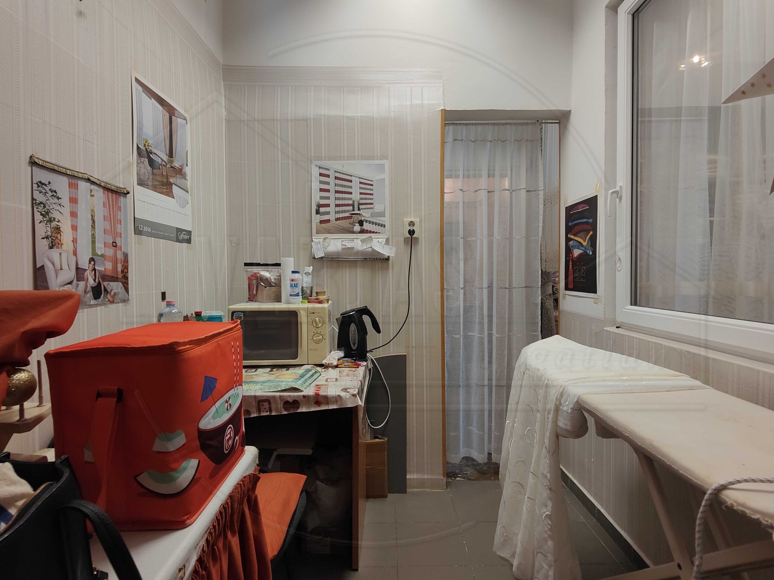 12 kiado uzlet pecs belvaros rakoczi ut