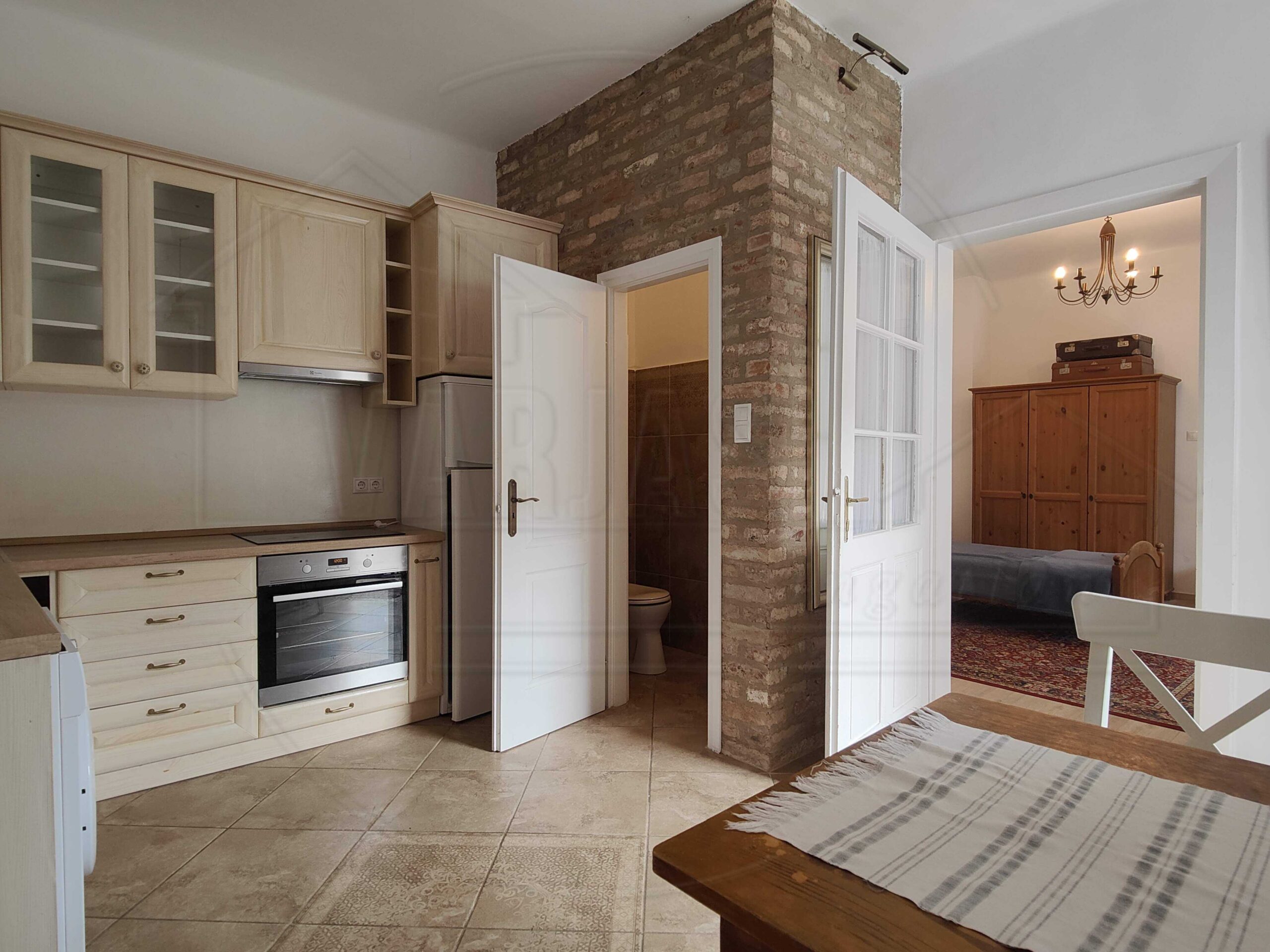 19 elado apartman pecs belvaros
